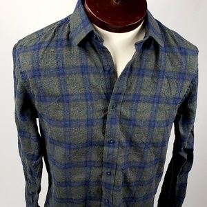 UNTUCKit Button Up Shirt